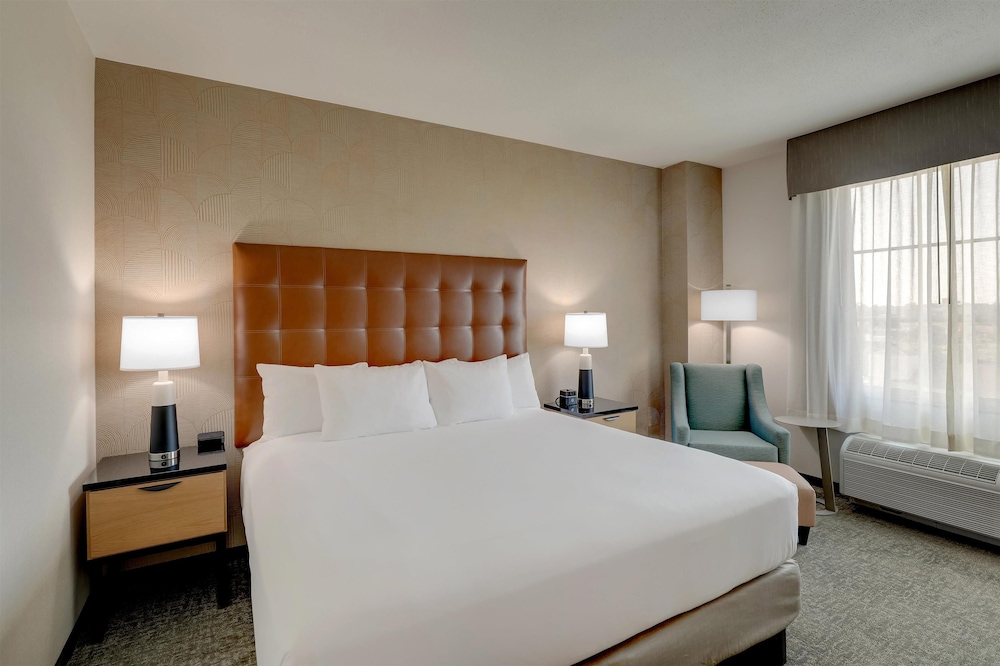 Drury Inn and Suites North Dayton 13/50
