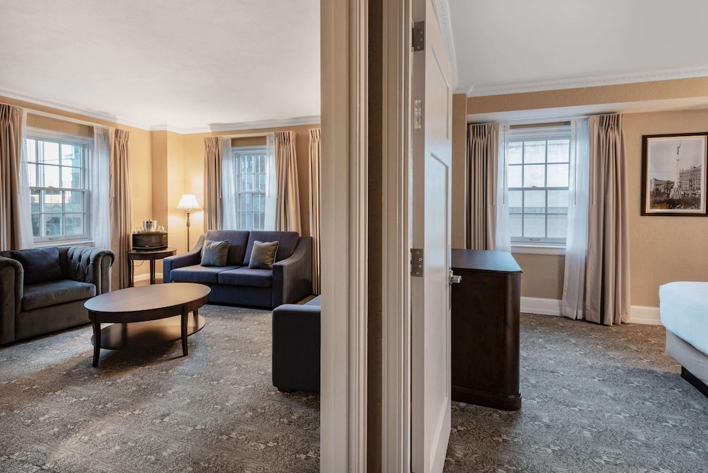 The Americus Hotel Trademark Collection by Wyndham 30/46