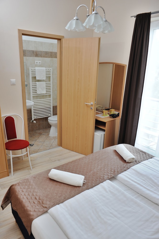 Hotel Papillon 9/50