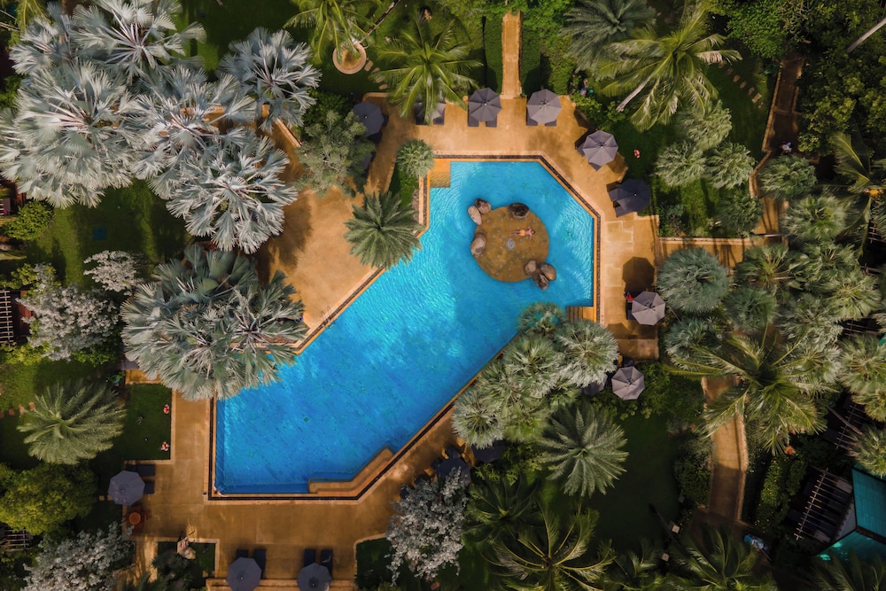 Paradox Resort Phuket 62/79