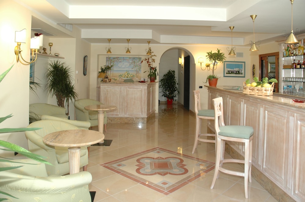 La Pergola Hotel 3/49