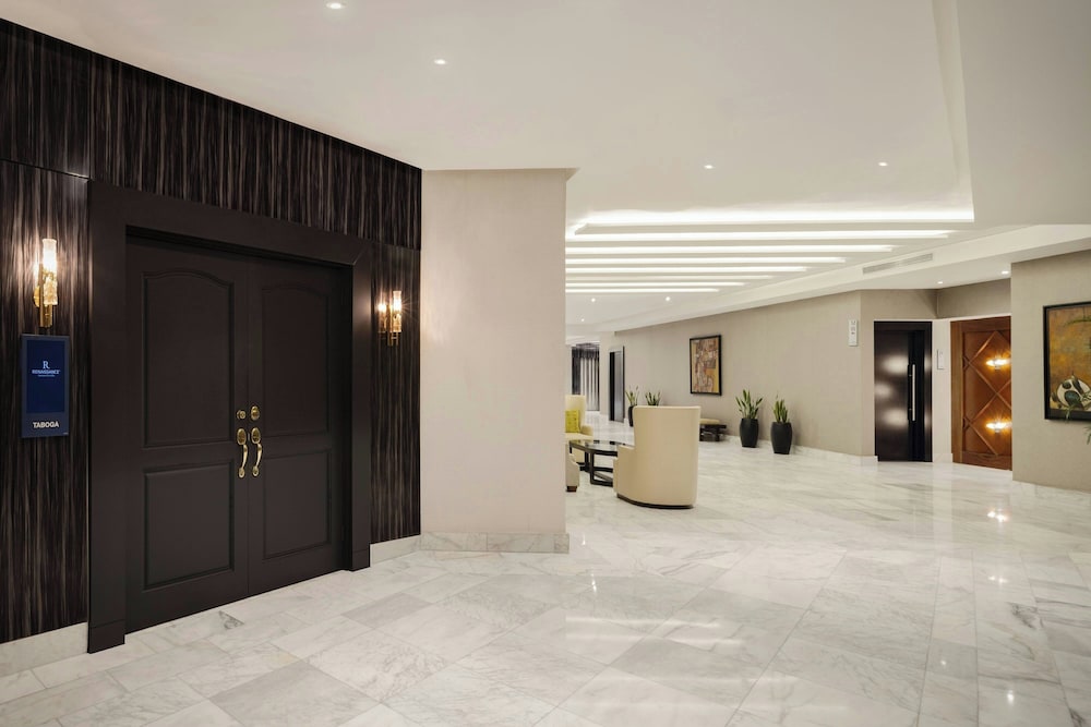 Renaissance Panama City Hotel 8/50