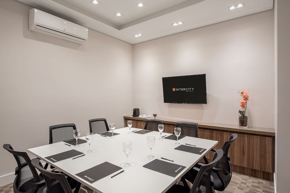 Intercity Patio Pinda Hotel & Resort 48/61