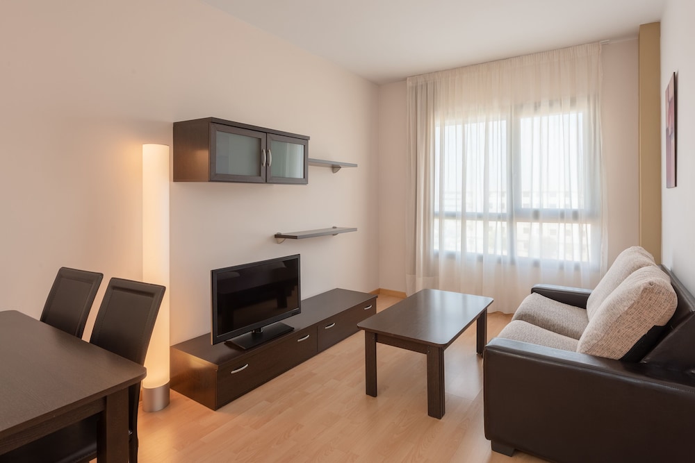 Madrid Airport Suites Affiliated By Melia 37/67