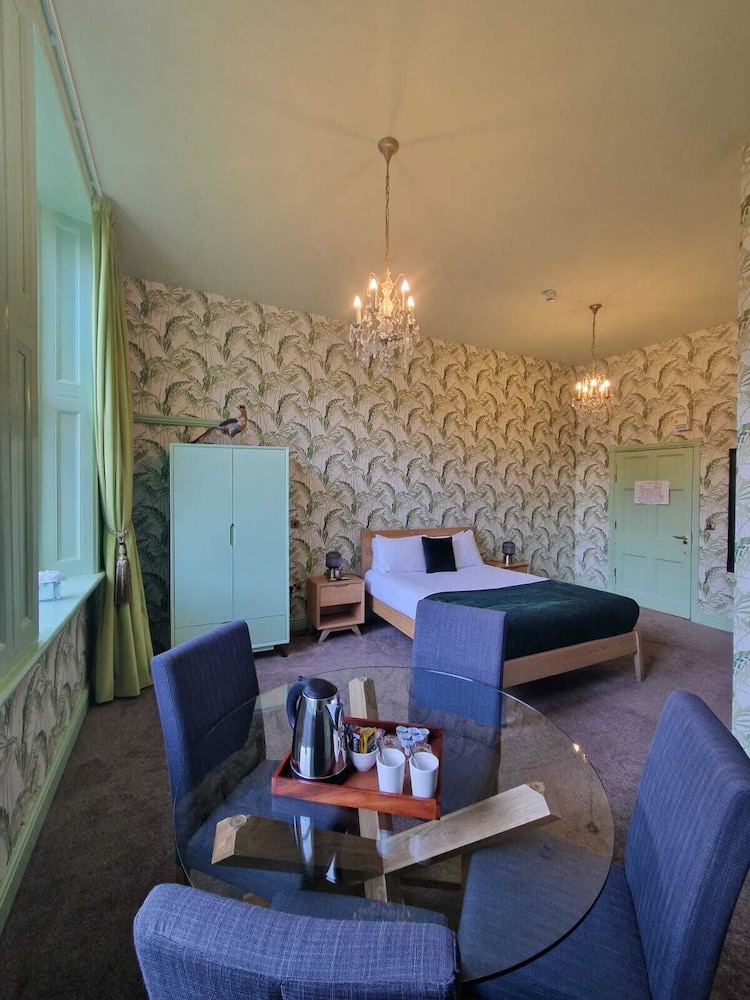 Rainhill Hall Hotel 56/77