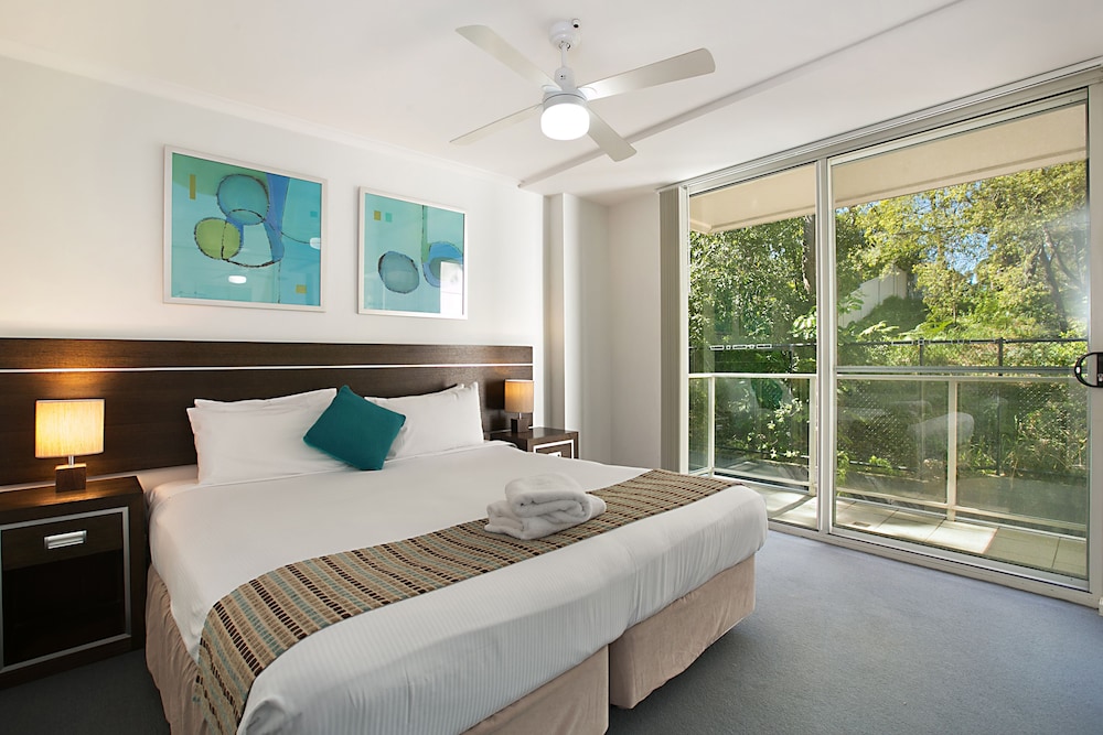 3 Bedroom 2 Bathroom Resort View Apartment