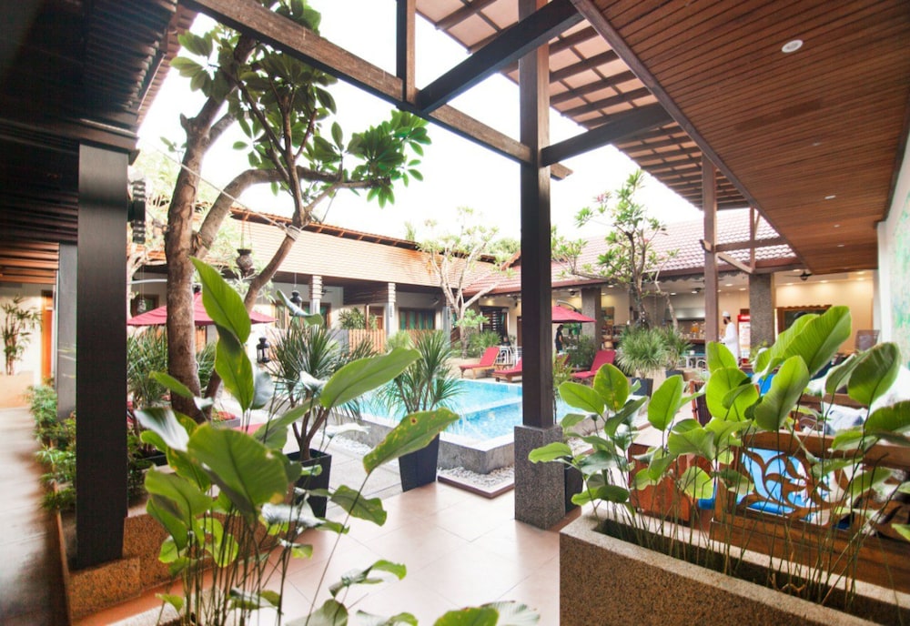 Sunday Telaga Terrace Boutique Resort 60/65