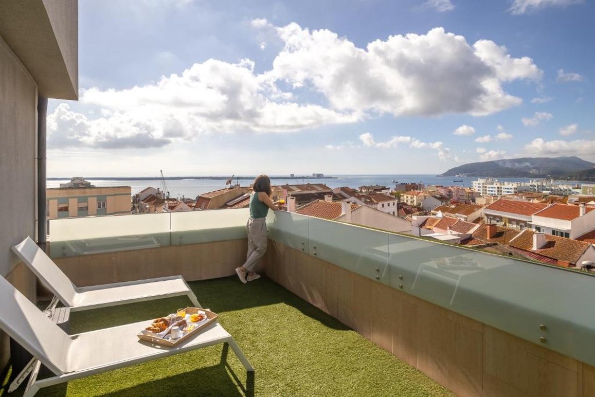 Hotel Cristal Setubal 59/61