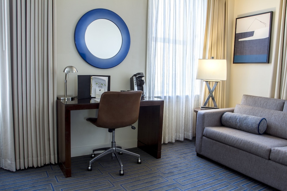 Ellis Hotel Atlanta A Tribute Portfolio Hotel 50/63