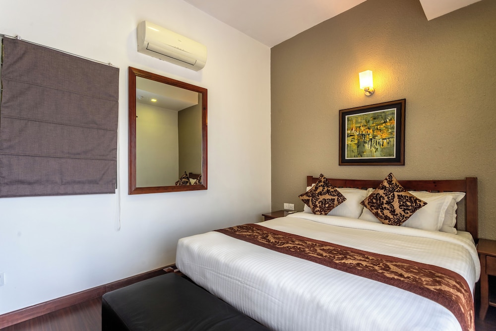 Suite Homes 14/50