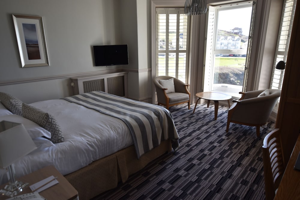 Watersmeet Hotel 11/50