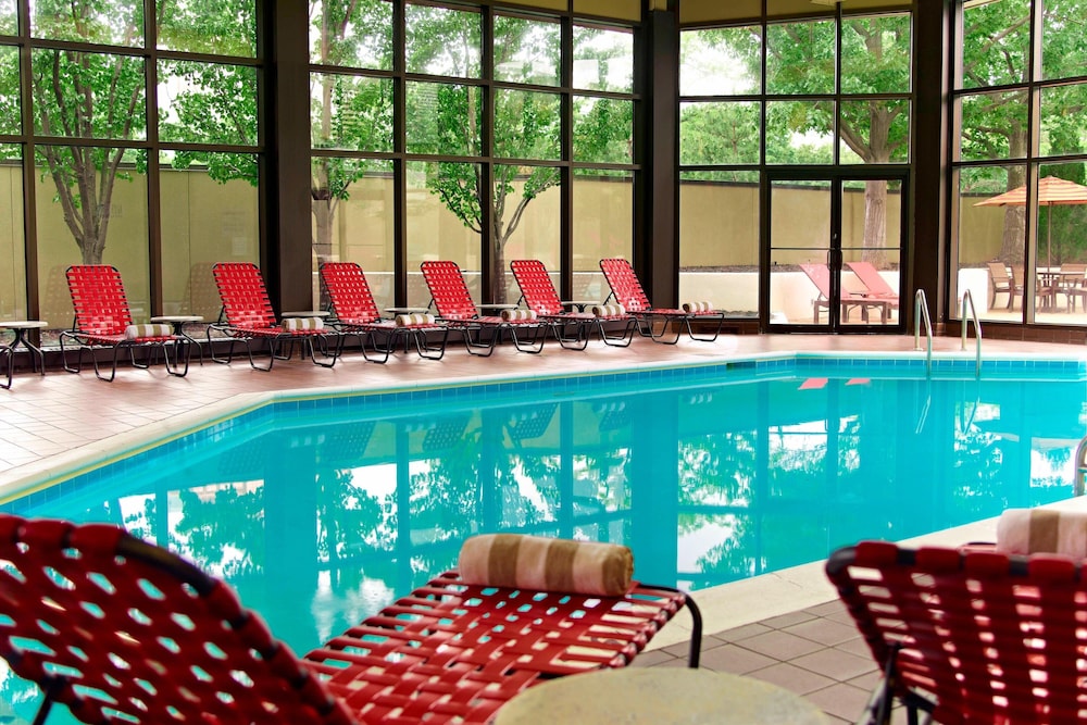 Marriott Kansas City Overland Park 16/50