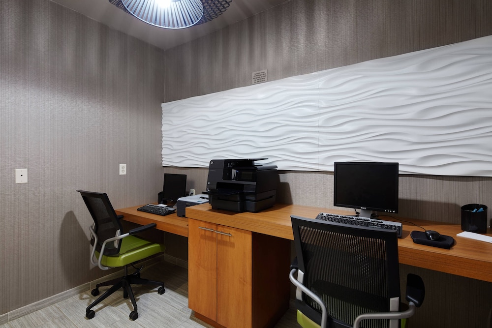 Springhill Suites Chicago Bolingbrook 19/20