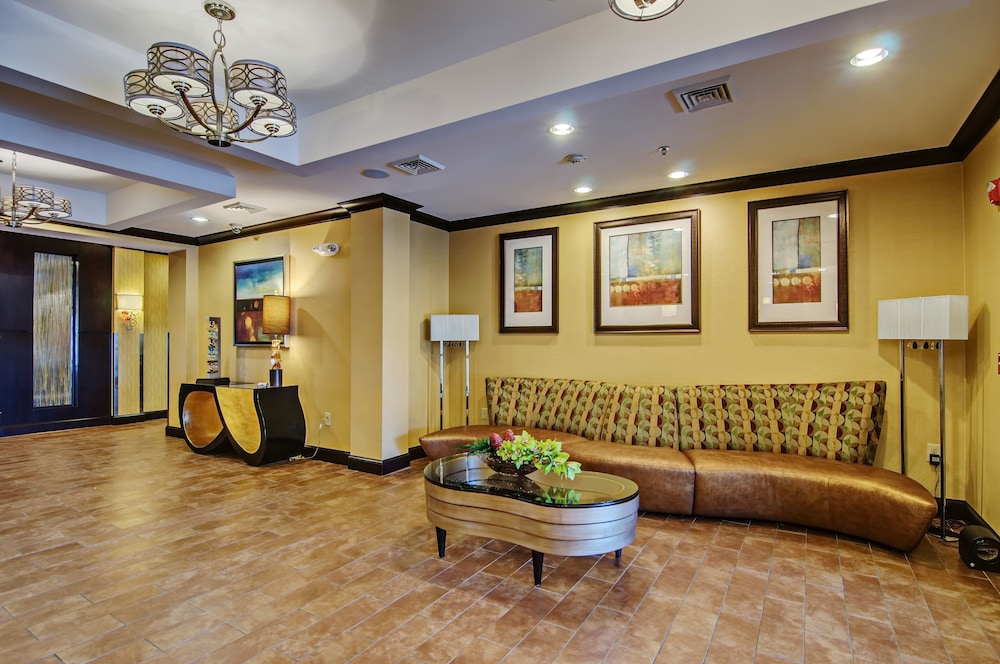 Holiday Inn Express Hotel And Suites Wytheville 9/74