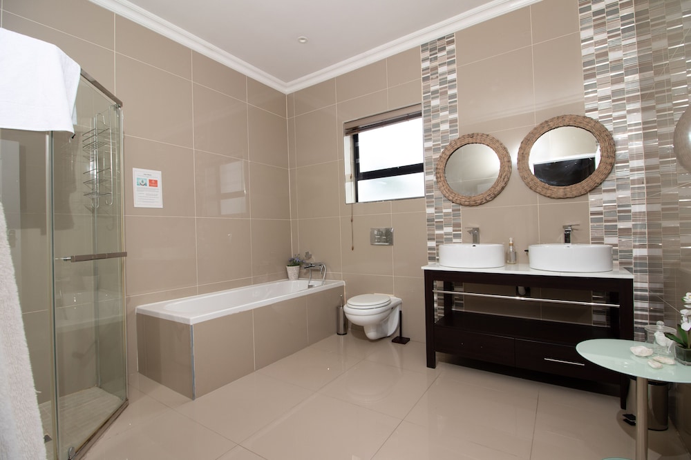 Cashmere Suites 49/50