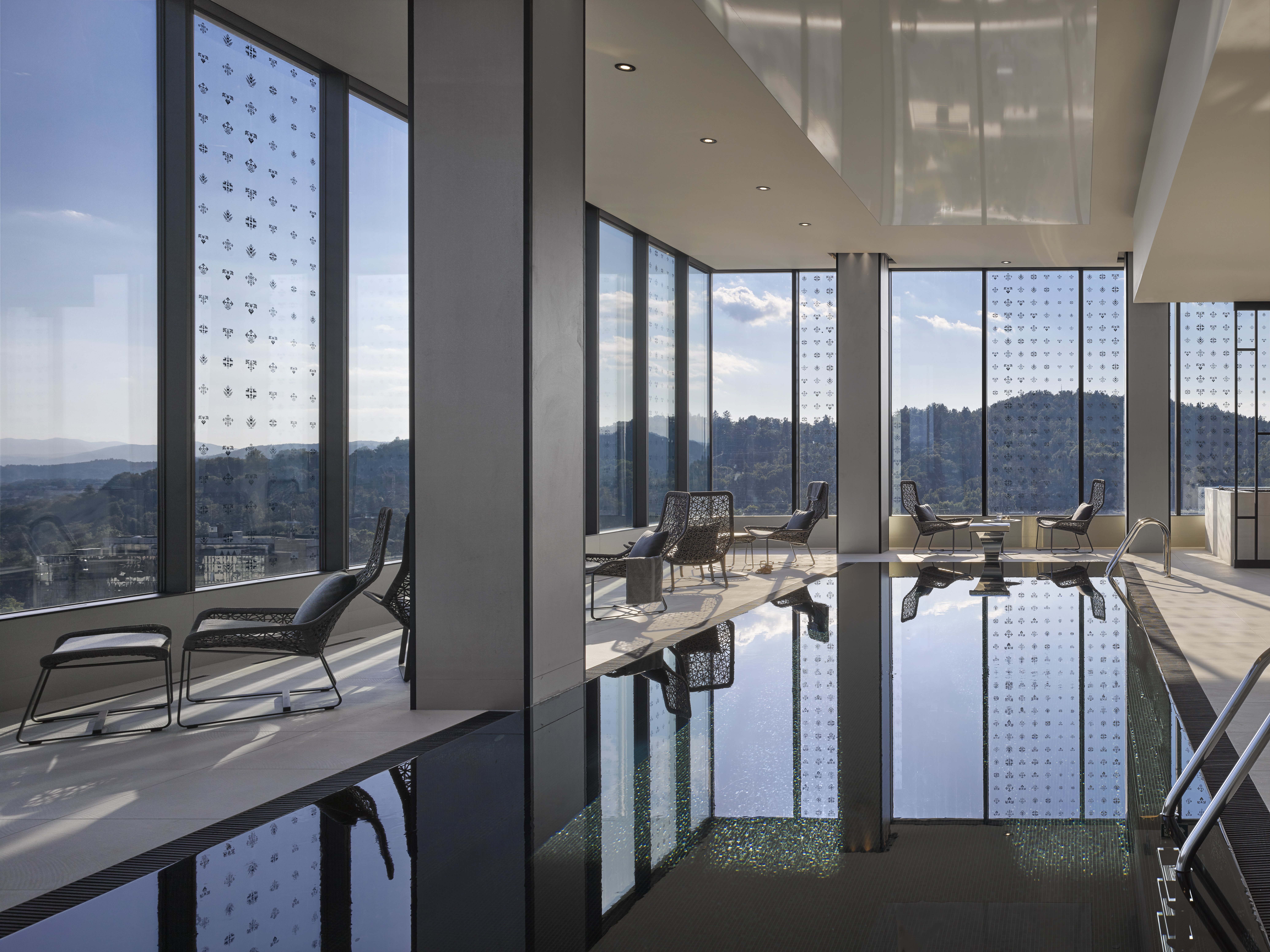INTERCONTINENTAL LJUBLJANA 43/76