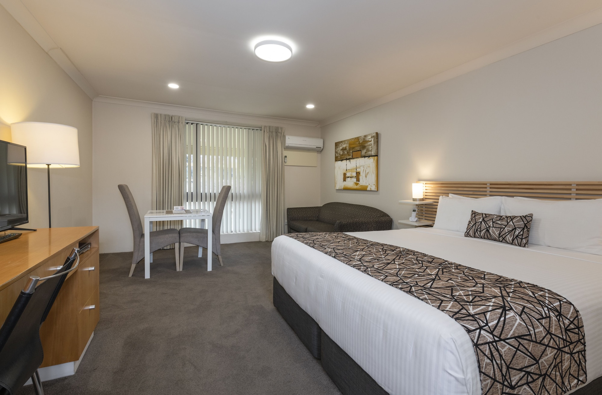 Executive, King Bed, Ground Floor
