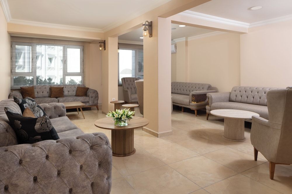 Ulubat Castle Hotel 46/61
