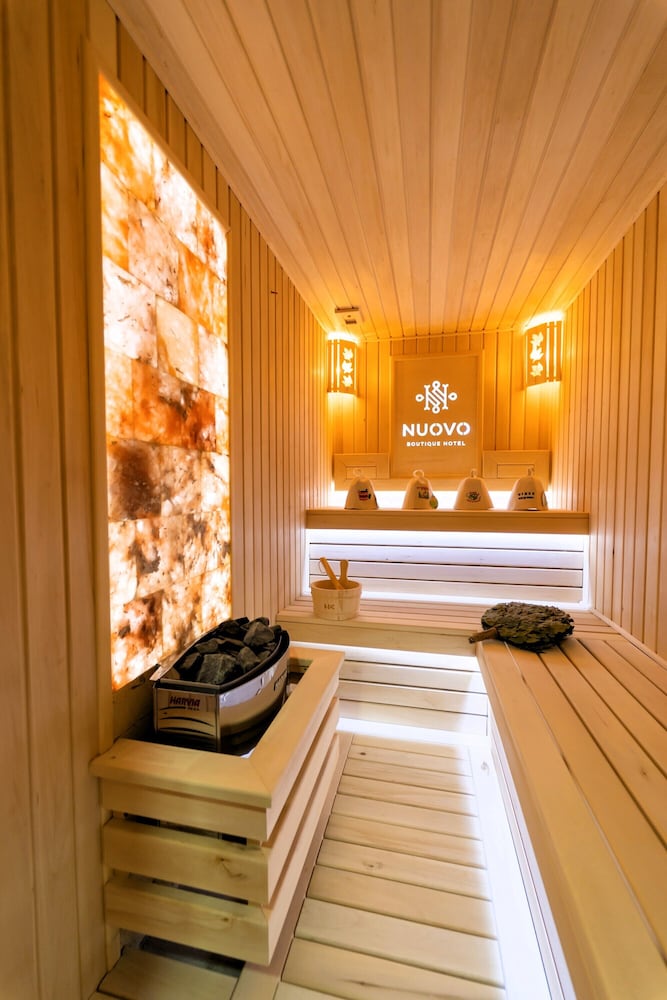 Nuovo Boutique Hotel 55/80