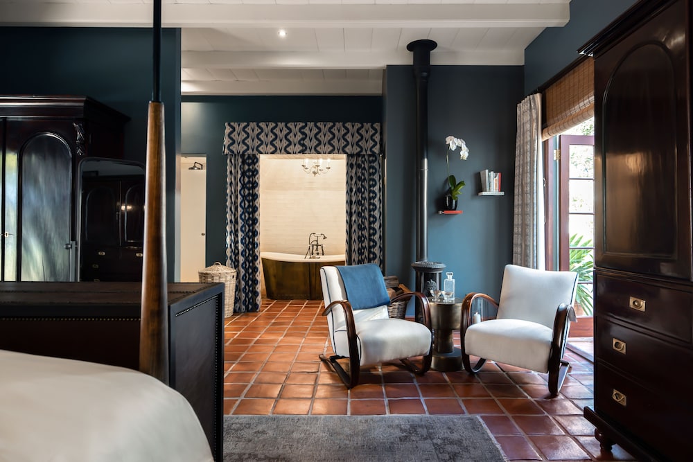 Akademie Street Guesthouses 9/50