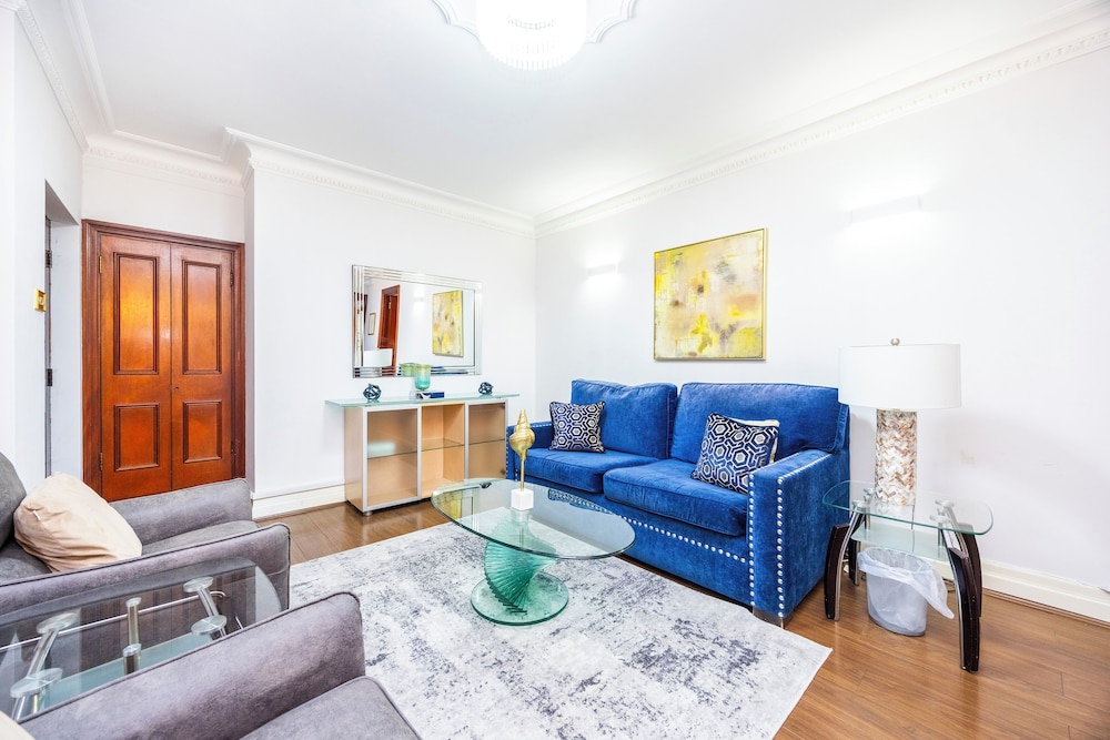 Carlton Court 27/50