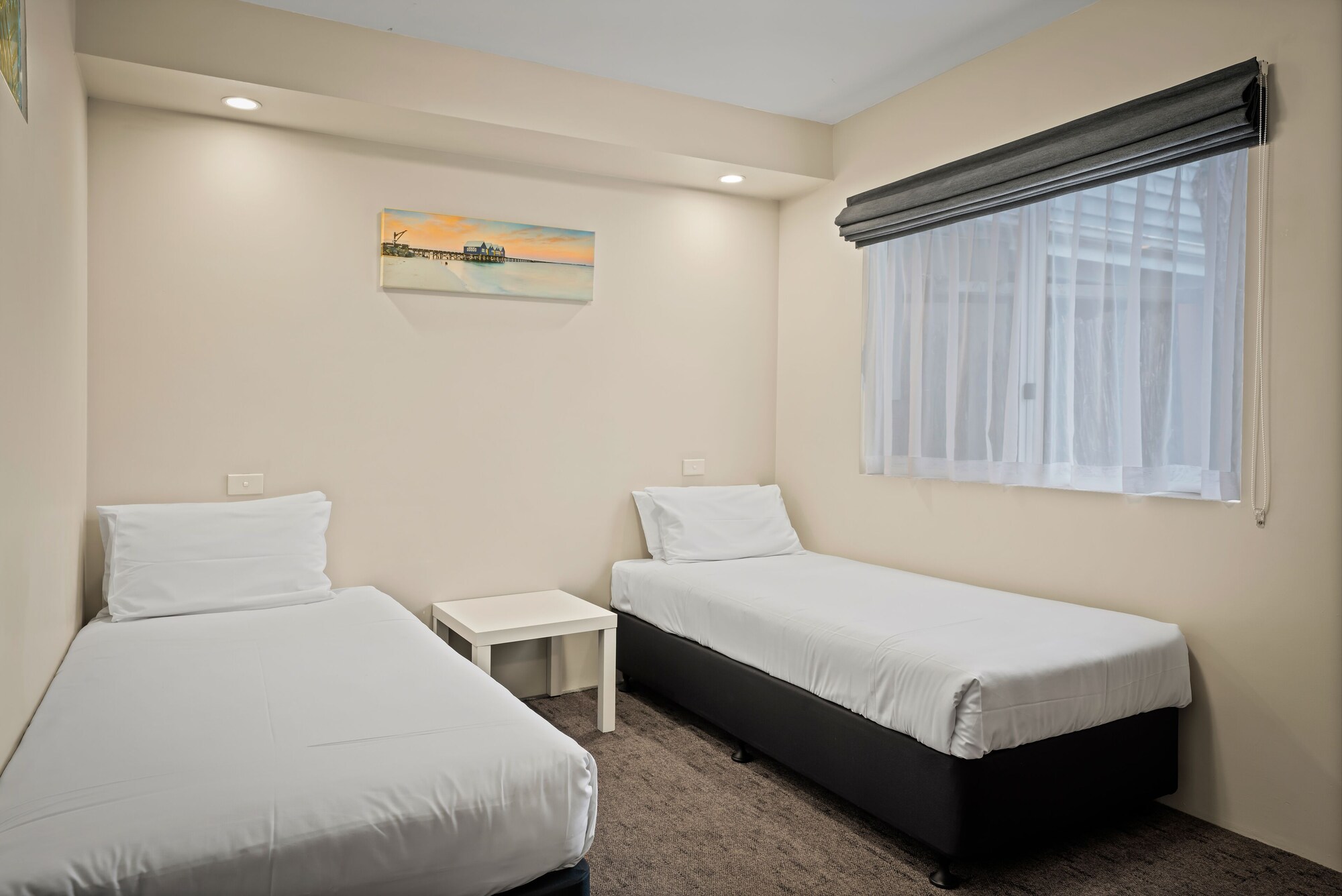 3 Bedrooms, Villa, 1 King and 4 Single Beds, Beach Front، Broadwater Beach Resort Busselton 4/8