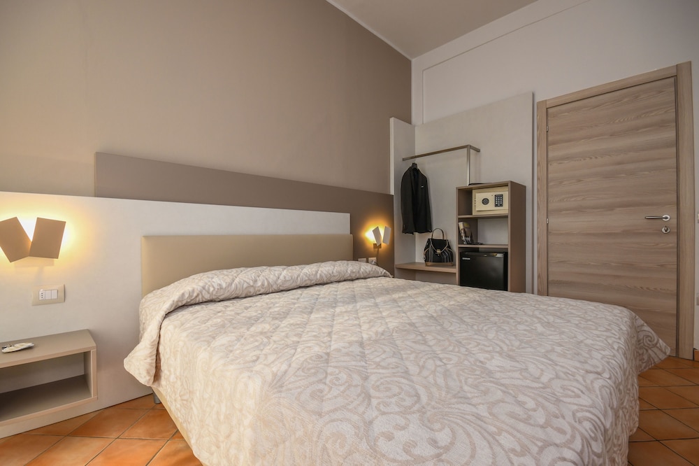 Hotel Riel 13/73
