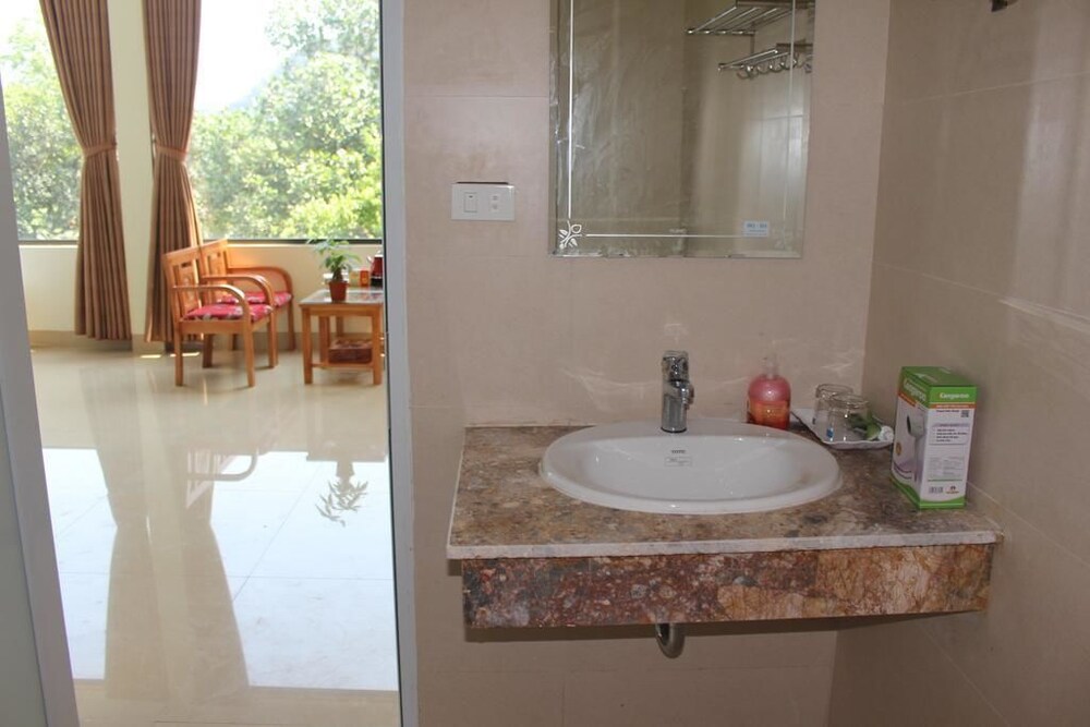 Sierra Homestay 24/65
