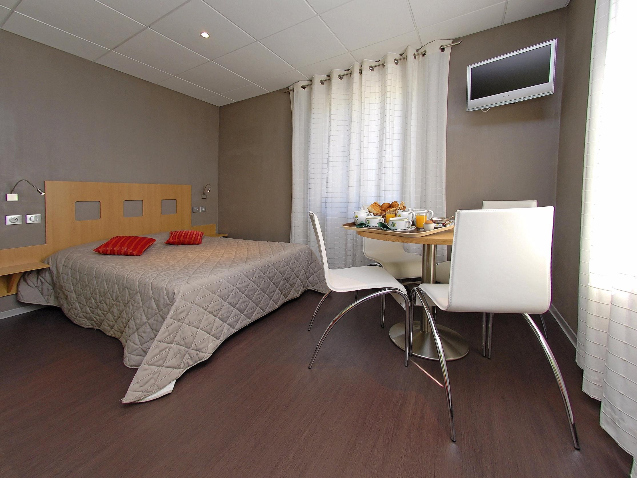 HOTEL DES GORGES DU TARN 25/27
