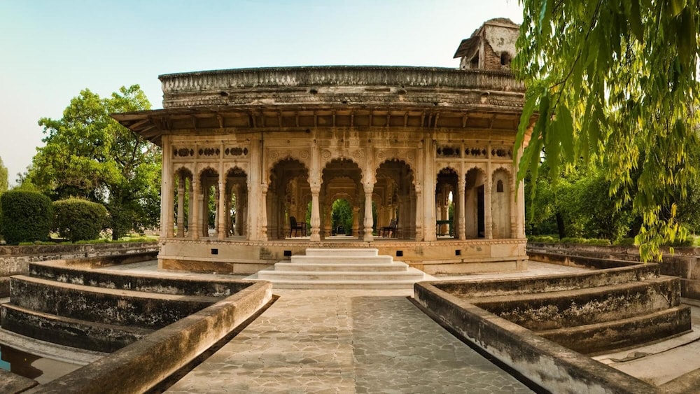 Neemrana's - Deo Bagh 45/48