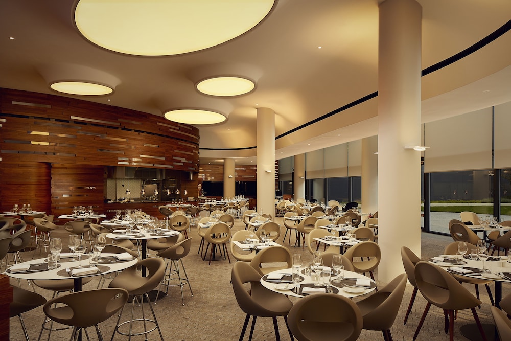 Doubletree By Hilton Wroclaw 63/77