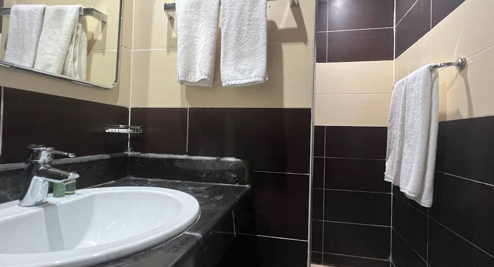 Hotel Al Massira 33/39