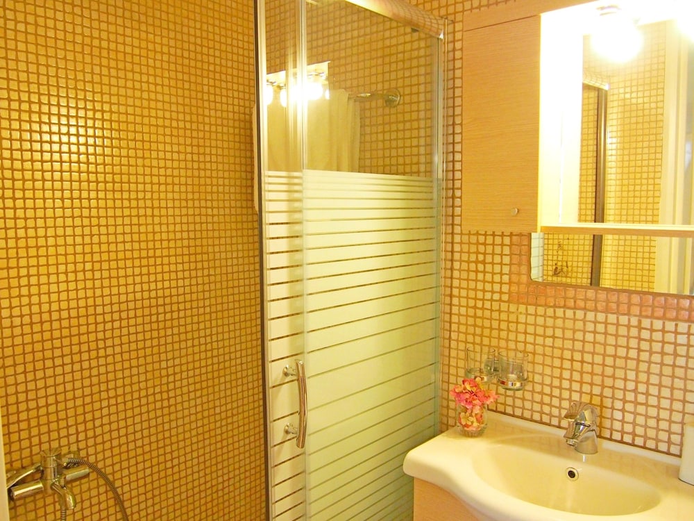 Venetian House 44/44