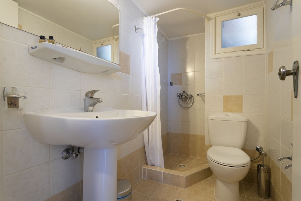 Hotel Roumani 28/33