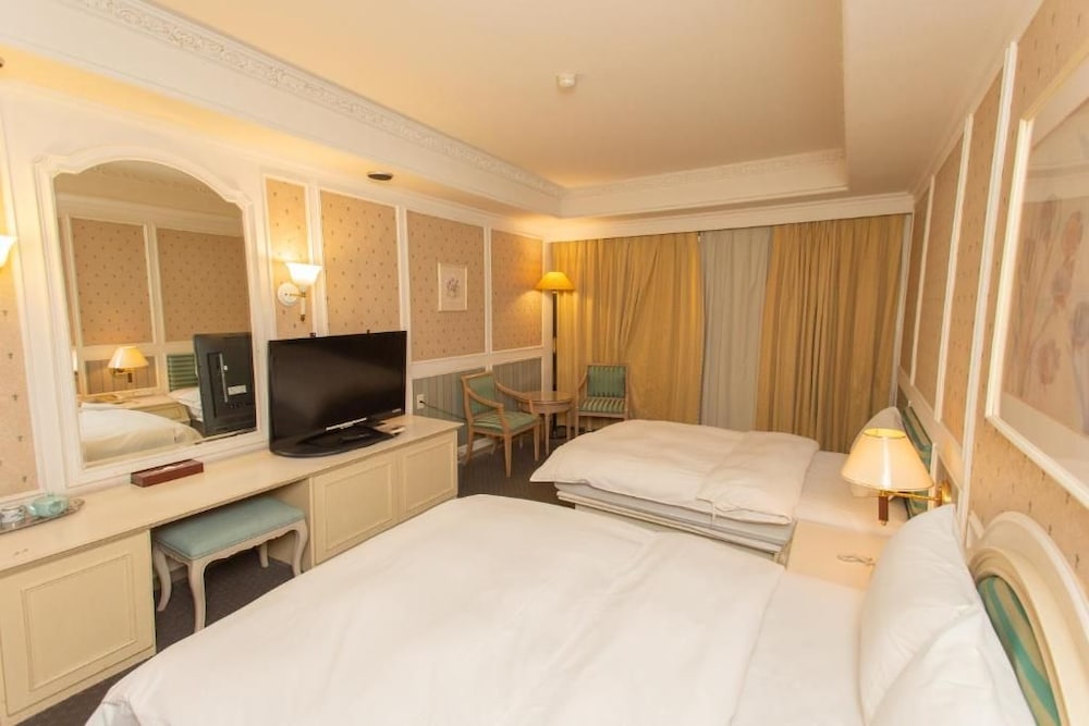 Ardi Hotel 27/45