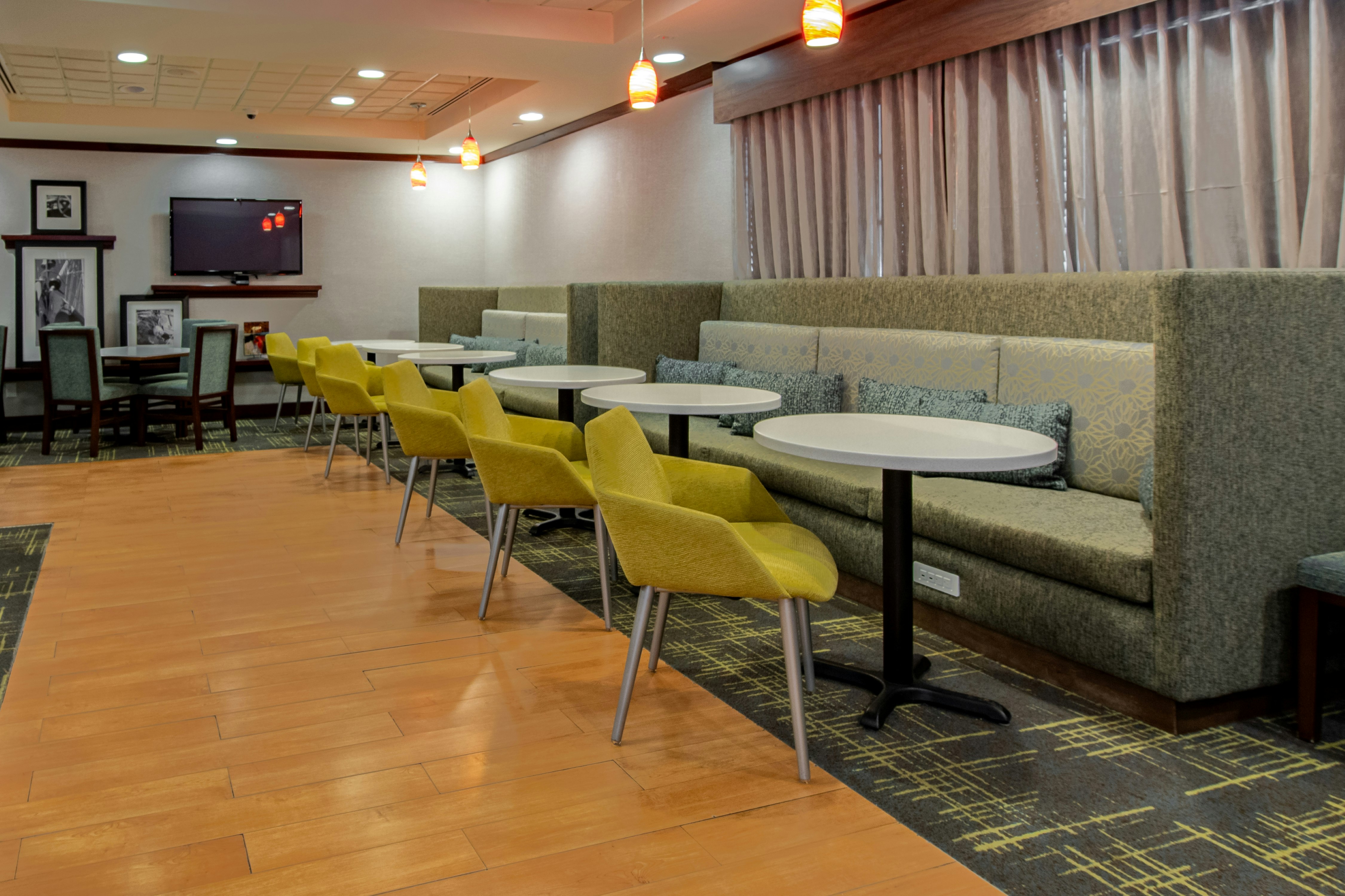 Hampton Inn Newport News-Yorktown 24/30