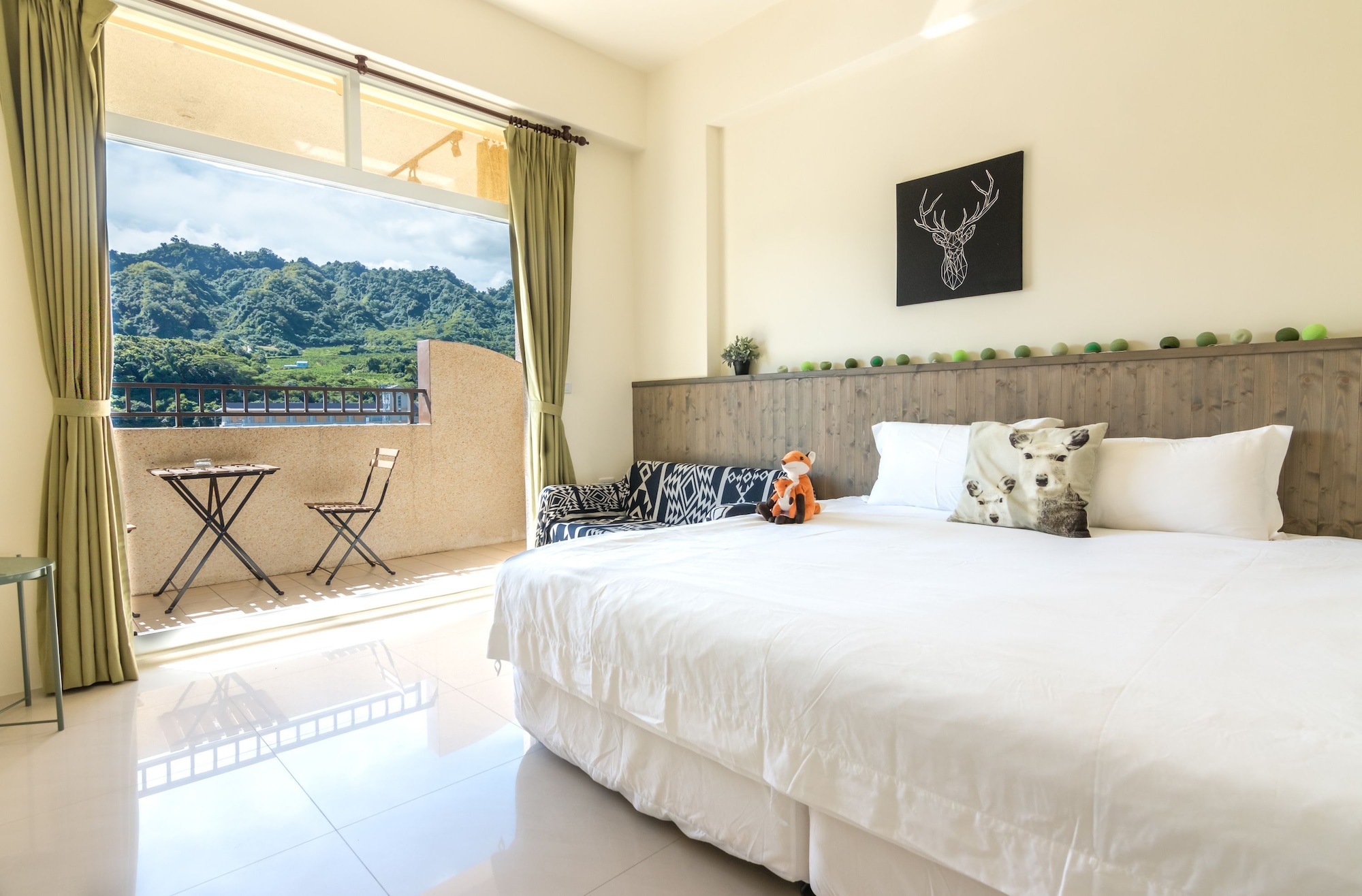 COMFORT, DOUBLE OR TWIN BED, BALCONY