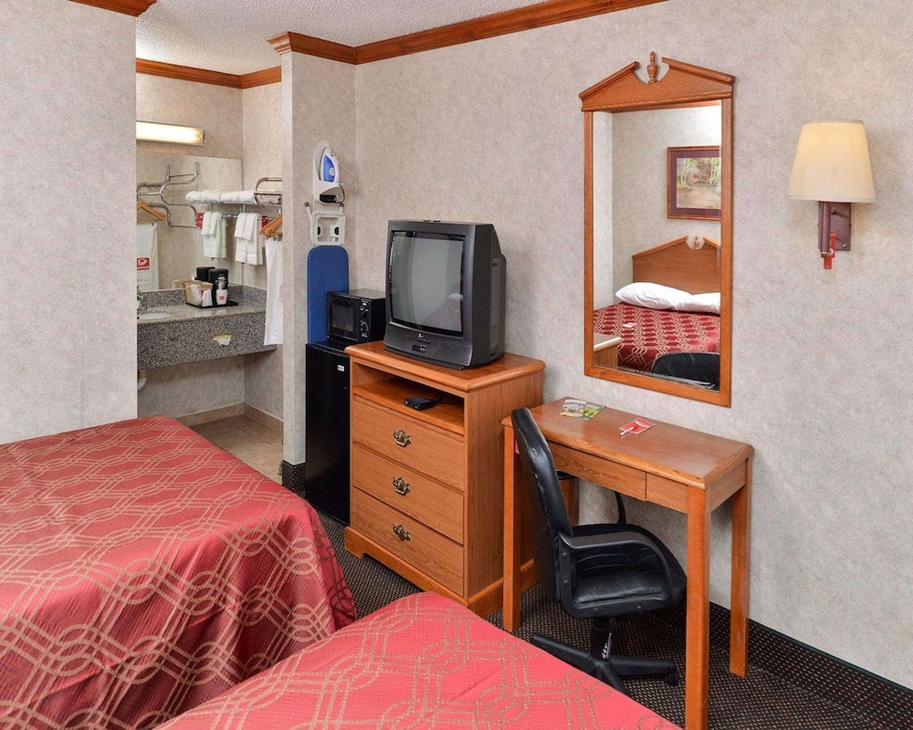Econo Lodge Killeen, TX 13/15