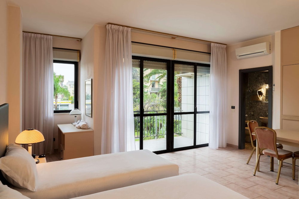 STANDARD, TWIN BEDS