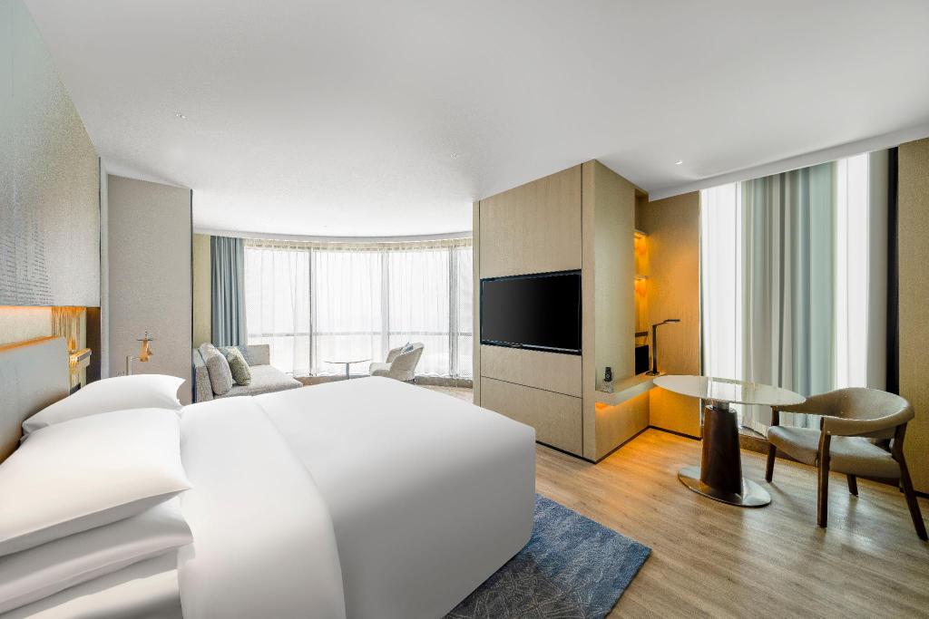 Select, Guest Room, King Bed