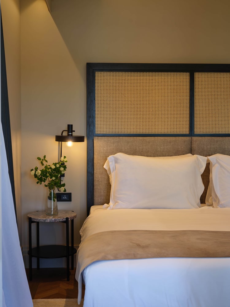 PREMIUM, SUITE, VILLA