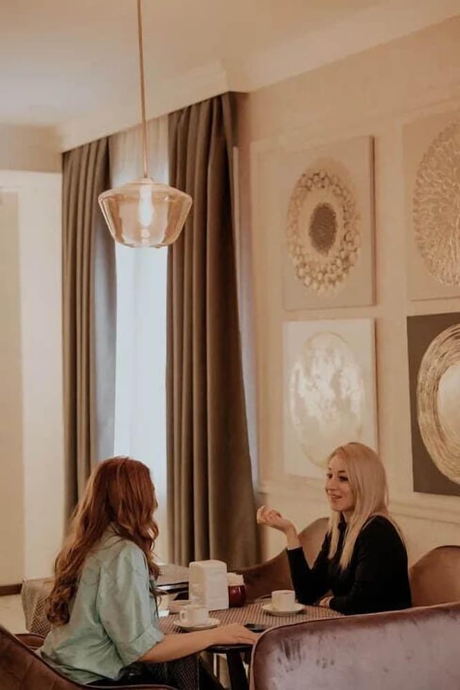 Navruz Hotel Tashkent 12/70