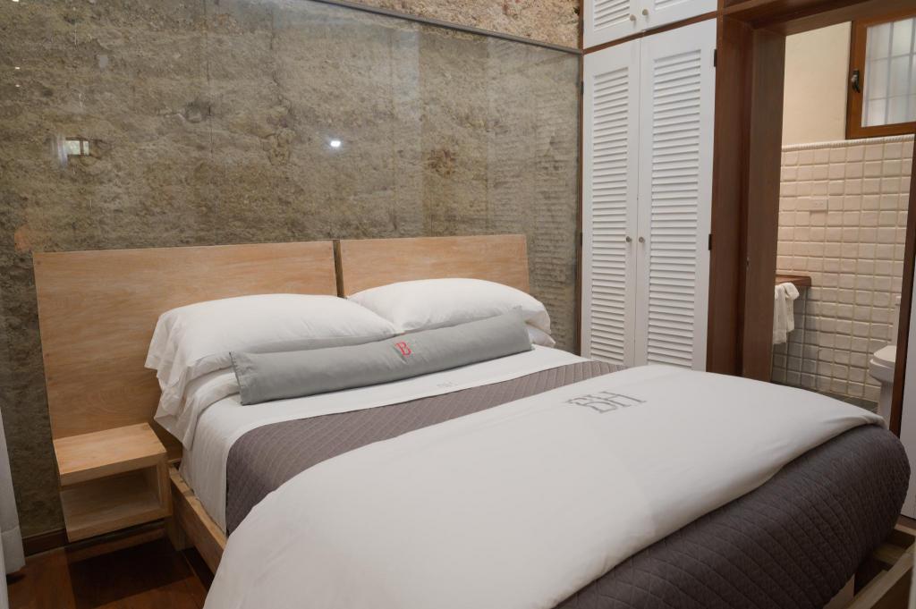 Owners, Flat, Queen Bed