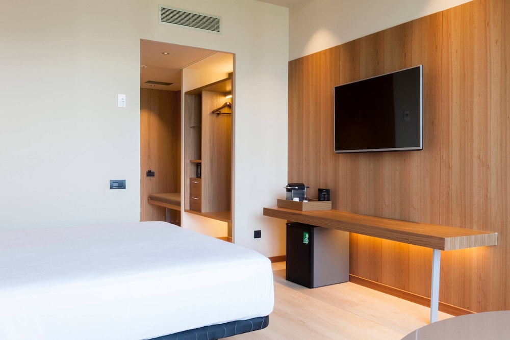 Ac Hotel Diagonal L Illa 9/74