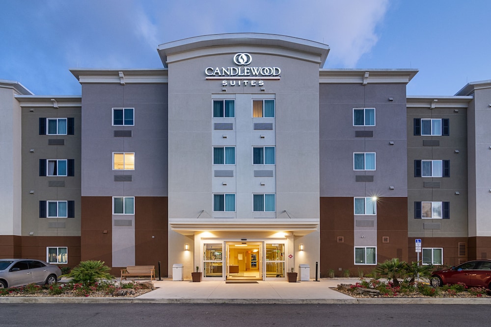 Candlewood Suites Pensacola University Area 3/58