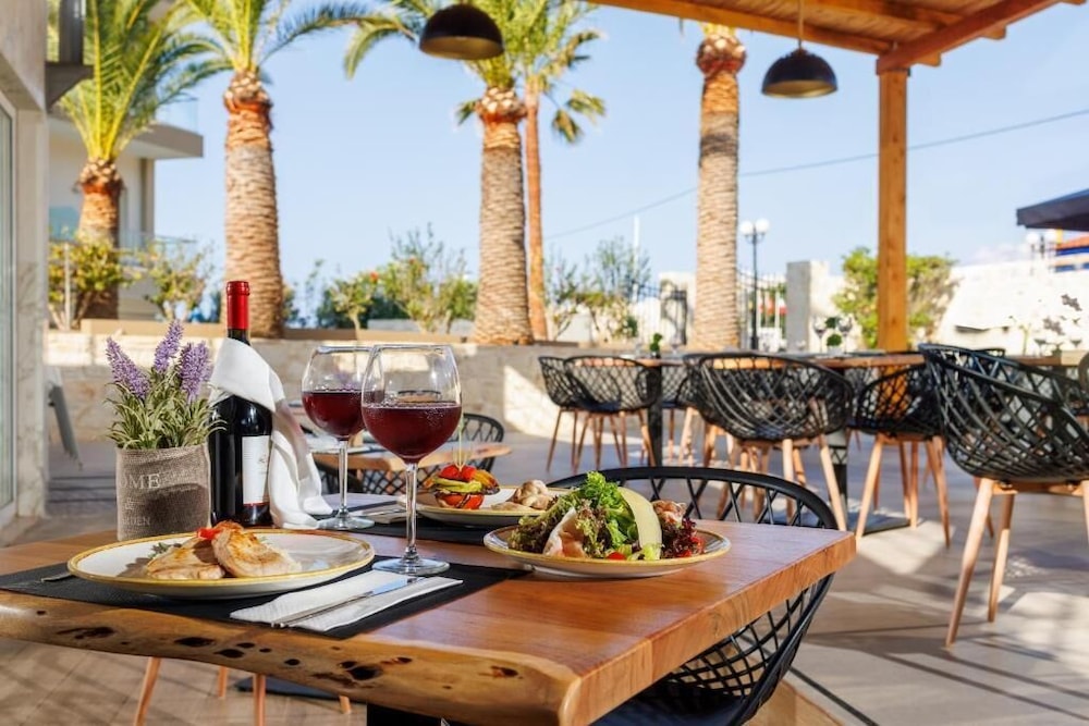 Malia Bay Beach Hotel And Bungalows 60/71