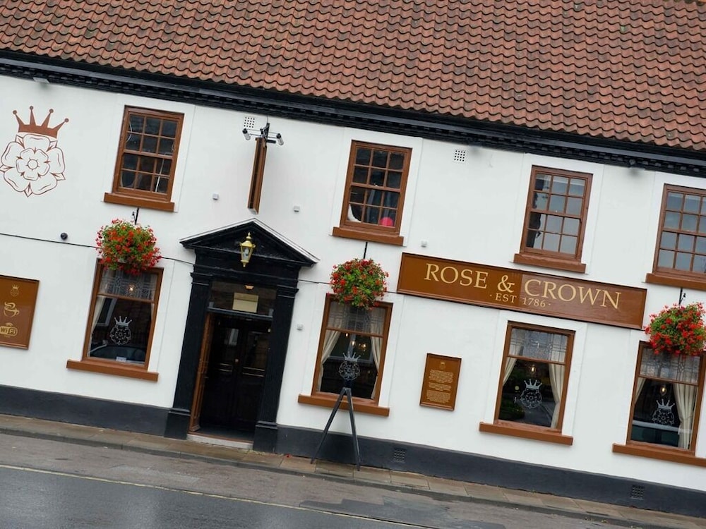 The Rose and Crown 1/49