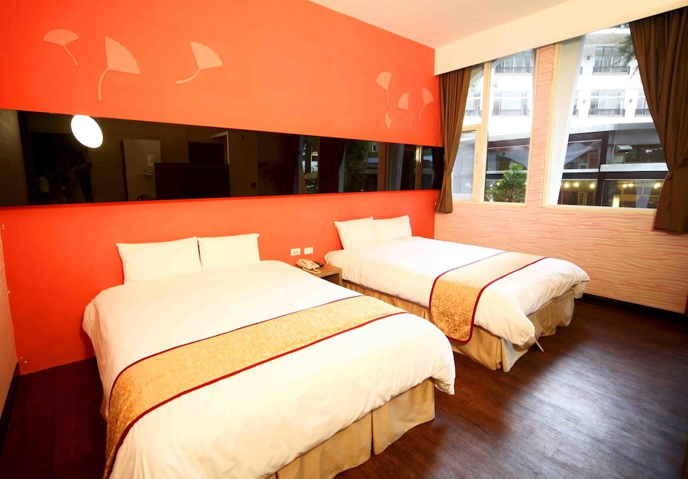 Monster Village Hotel 36/50