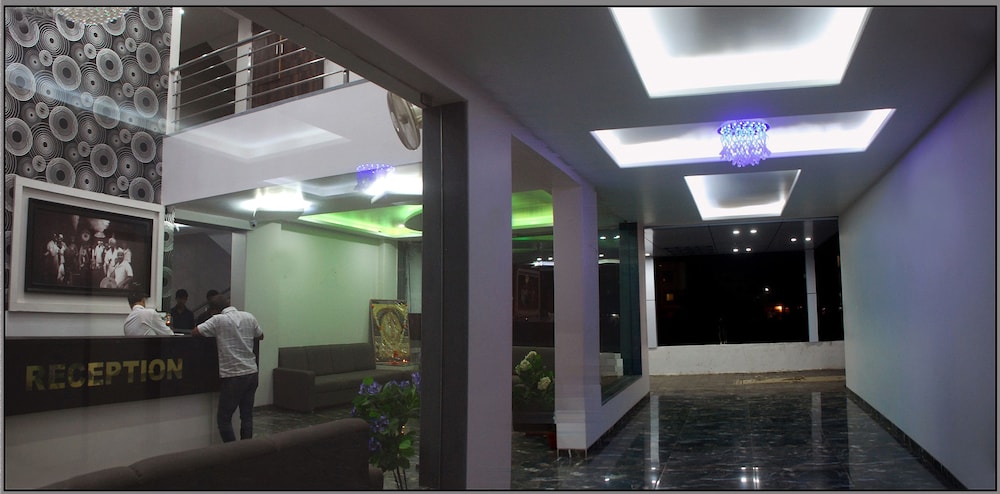 Hotel Sai Bansi 10/36