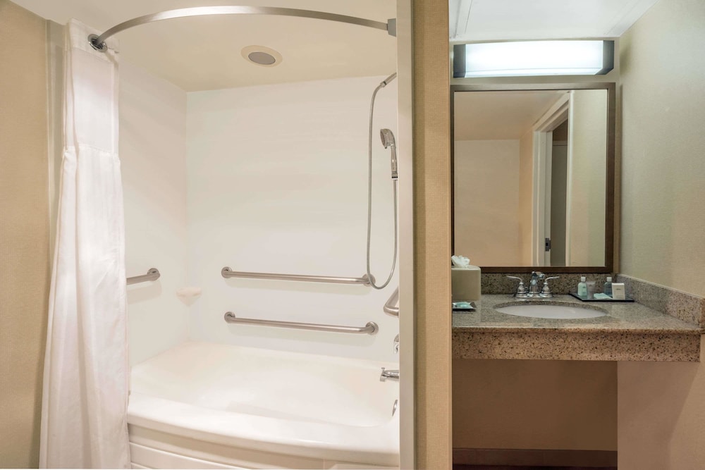 Wyndham Garden Washington DC Area 6/32
